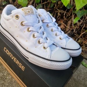 Chuck Taylor All Star Street Low Top Sneaker